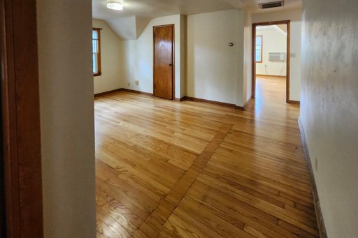 1128 W Carriage Drive