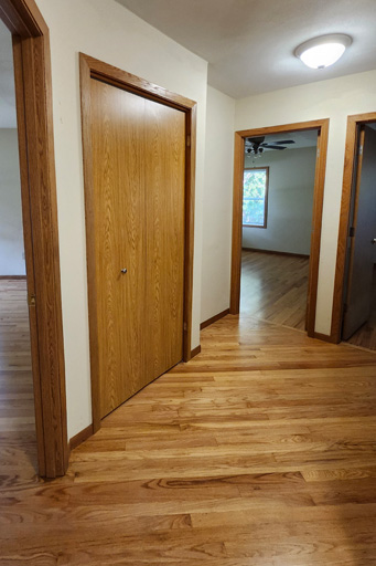 125 N 12th Place