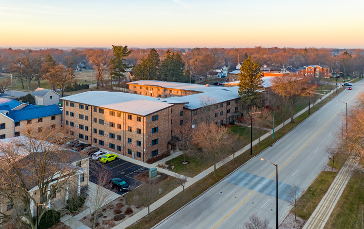 Regent-East Apartments